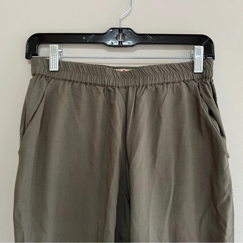 Marine Layer Allison Trouser Pants in Dusty Olive Green, size XS - Picture 5 of 11